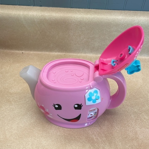 Fisher-Price Smart Stages Pink Tea Cup & 2 Pink Cups - Picture 5 of 10